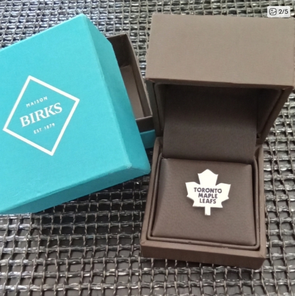 Birks Silver Toronto Maple Leafs Lapel Pin